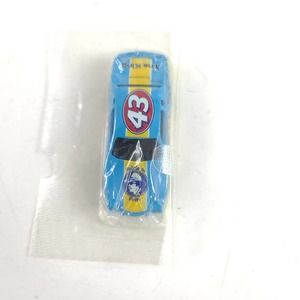 Hot Wheels Salute To #43 Richard Petty '84 Pontiac Grand Prix The King 2003
